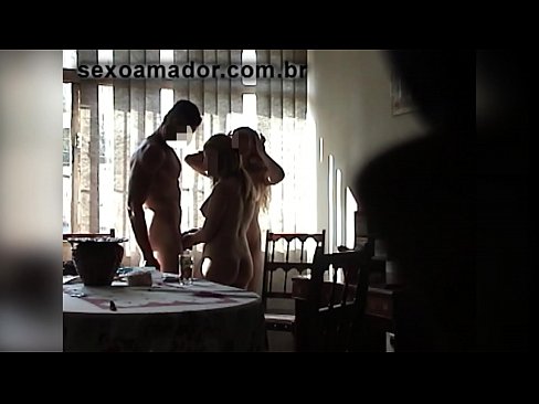 ❤️ Spolni prijatelji povabijo ogromnega moškega in trojček z njim Anal porn na porno sl.porn-milf-300.ru ❤